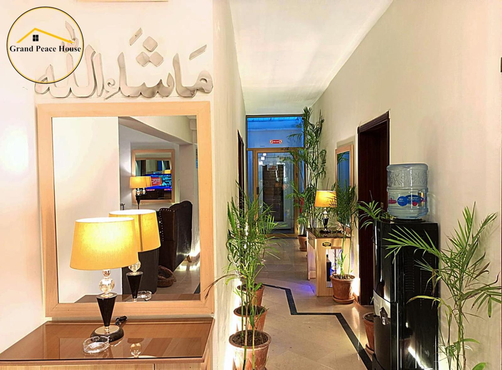לינה וארוחת בוקר איסלמאבד Grand Peace House I מראה חיצוני תמונה